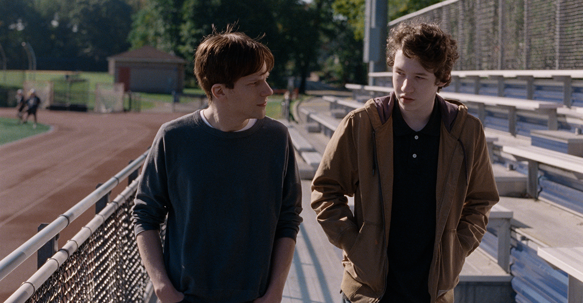 Escena 1 MÁS FUERTE QUE LAS BOMBAS