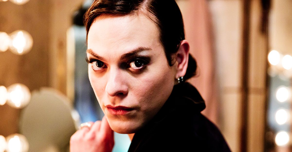 Escena 1 UNA MUJER FANTÁSTICA